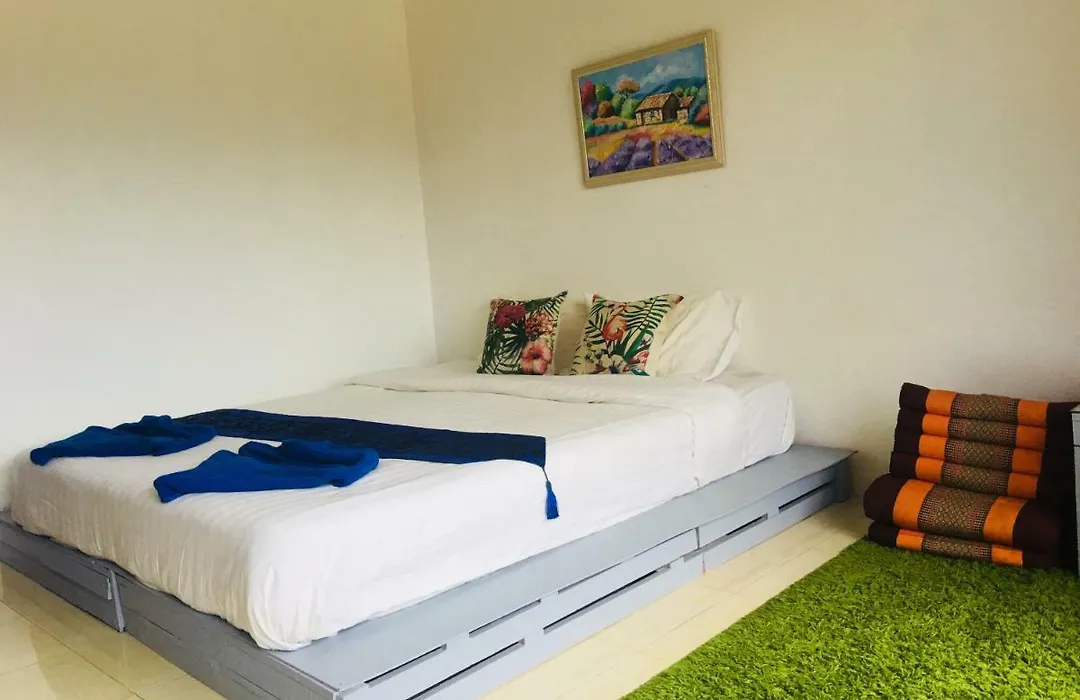 Green Leaf Guesthouse-1